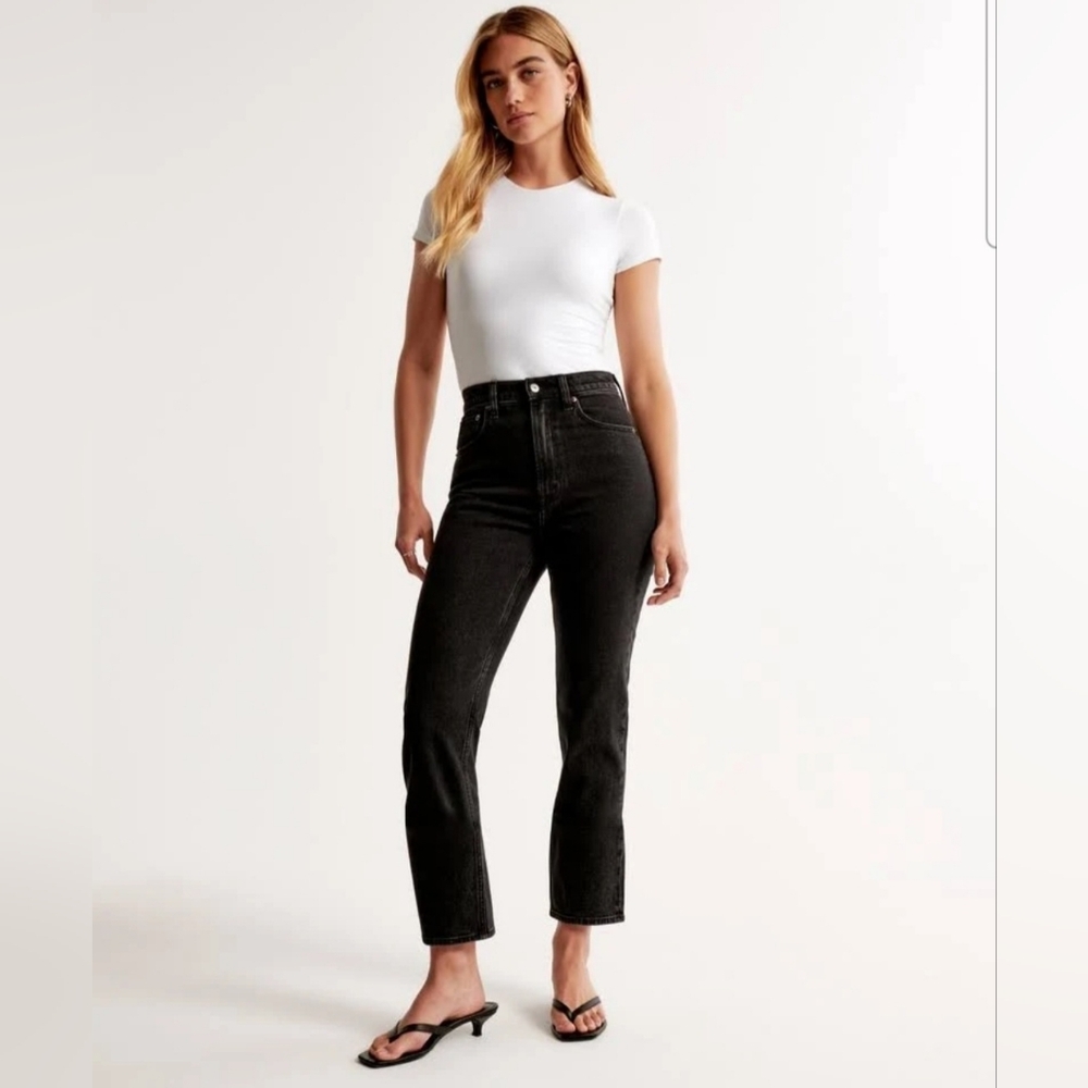 Abercrombie & Fitch Women's Black AnkleStraight Ultra High Rise Jeans